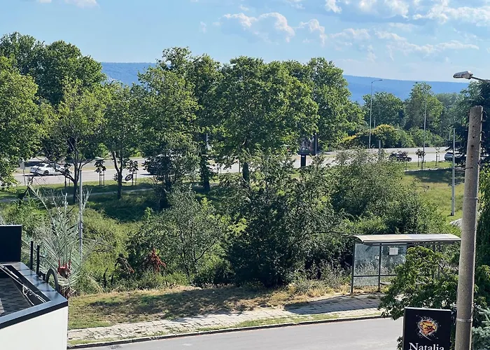 Breeze Reunion Апартаменты